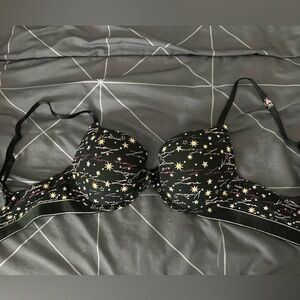 Victoria Secret push up full coverage bra
